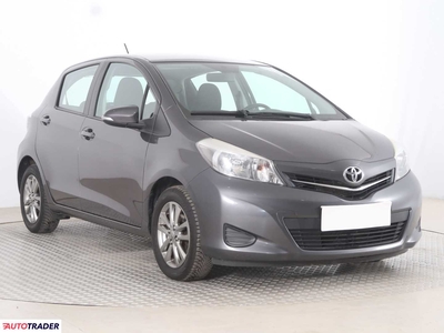 Toyota Yaris 1.0 68 KM 2013r. (Piaseczno)