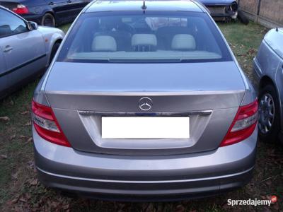 Mercedes C W 204 1.8 2008 r. pakiet AMG w całości lub części