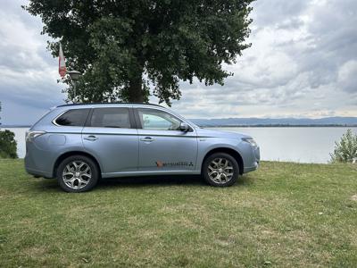 Mitsubishi Outlander PHEV 2.0 2014 r