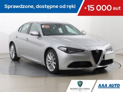 Alfa Romeo Giulia II Sedan 2.0 Turbo 200KM 2019