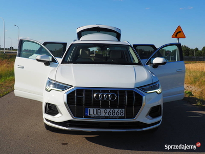 AUDI Q3 2,0 45TFSI S - tronic / Quattro / kamera / panorama / Full Led