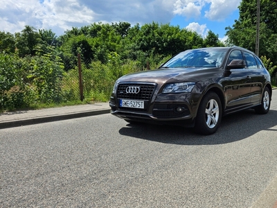 Audi Q5 I SUV 2.0 TFSI hybrid 211KM 2011