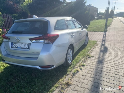 Auris 2 FL kombi 1,4 d4d serwisowany, konserwacja podwozia