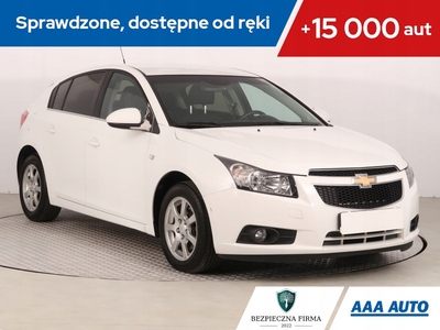 Chevrolet Cruze Hatchback 5d 2.0 VCDI 16V DOHC 163KM 2011