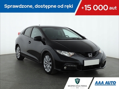 Honda Civic IX Hatchback 5d 1.8 i-VTEC 142KM 2012