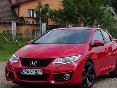 Honda Civic IX Hatchback 5d 1.8 i-VTEC 142KM 2015