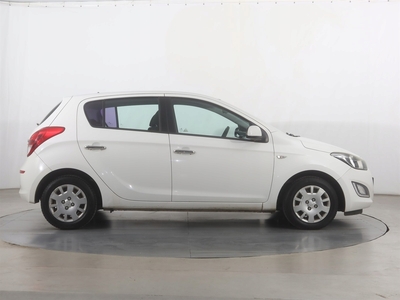 Hyundai i20 I Hatchback 5d Facelifting 1.2 DOHC 85KM 2012