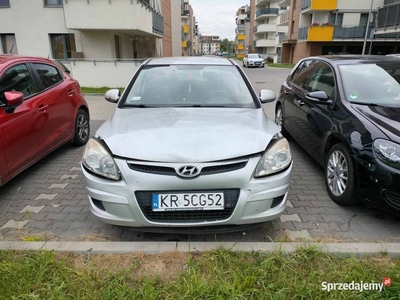 Hyundai i30 1.4 LPG uszkodzony przód