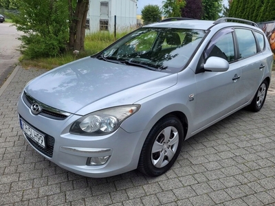 Hyundai i30 I CW 1.4 DIHC CVVT 109KM 2009