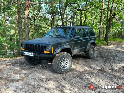 Jeep Cherokee