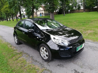 Kia Rio III Hatchback 3d 1.4 DOHC CVVT 109KM 2012