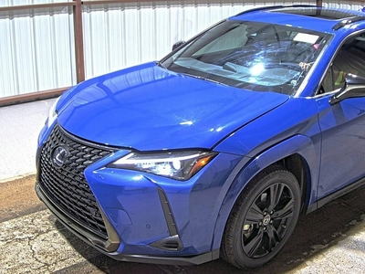 Lexus UX 2021