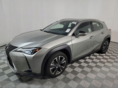 Lexus UX 2021