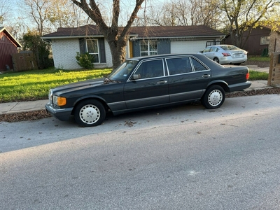 Mercedes Klasa S W126 1990