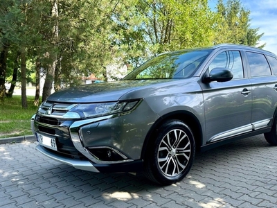 Mitsubishi Outlander III SUV Facelifting 2017 2.0 150KM 2017