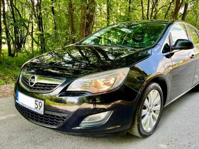 Opel Astra J Hatchback 5d 1.6 Twinport ECOTEC 115KM 2010