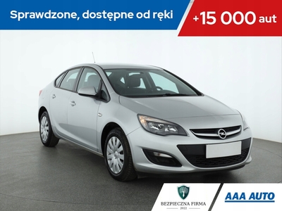 Opel Astra J Sedan 1.4 Turbo ECOTEC 140KM 2016