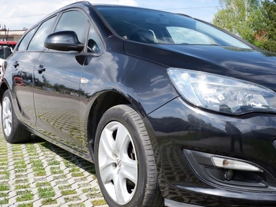 Opel Astra J Sports Tourer Facelifting 1.6 CDTI ecoFLEX 110KM 2015