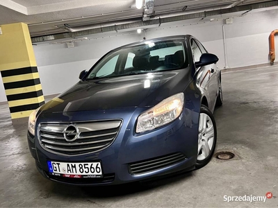 Opel Insignia **2.0 turbo 220KM * navi * parktronic *