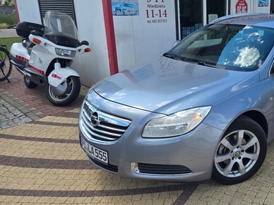 Opel Insignia I Sports Tourer 2.0 CDTI ECOTEC 130KM 2009