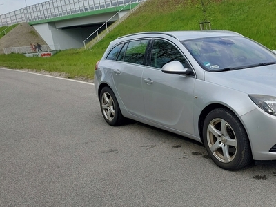 Opel Insignia I Sports Tourer 2.0 CDTI ECOTEC 160KM 2009