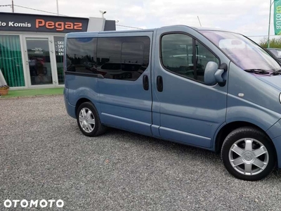 Opel Vivaro A Van z pojedynczą kabiną L1 2.0 CDTI 115KM 2012