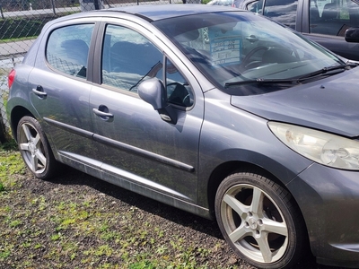 Peugeot 207 Hatchback 5d 1.4 VTi 95KM 2008