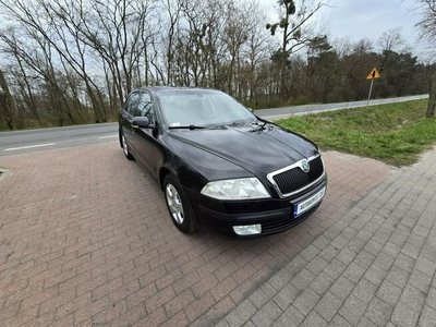 Skoda Octavia 2,0 tdi 140 KM limuzyna z klimatyzacja