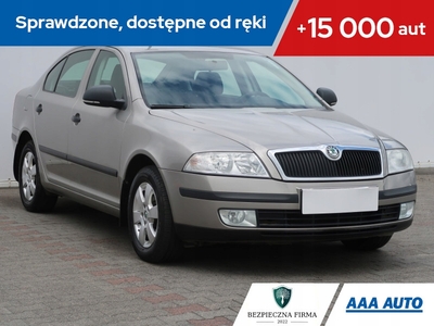 Skoda Octavia II Hatchback 1.6 MPI 102KM 2012