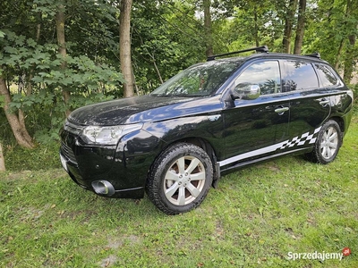 Sprzedam wygodne przestronne auto Mitsubishi Outlander III PHEV