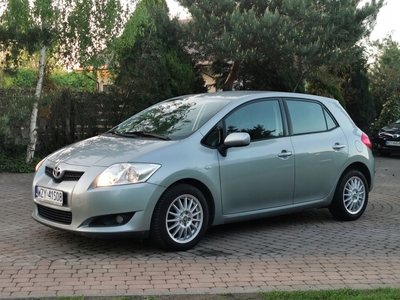 Toyota Auris I Hatchback 2.0 D-4D 125KM 2008