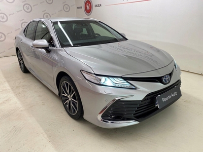 Toyota Camry IX 2023