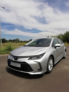 Toyota Corolla XII Sedan 1.8 Hybrid 122KM 2020