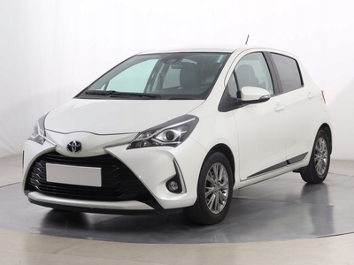 Toyota Yaris III Hatchback 5d Facelifting 2017 1.5 Dual VVT-iE 111KM 2017