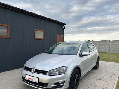 Volkswagen Golf VII Hatchback 3d 1.2 TSI 105KM 2013