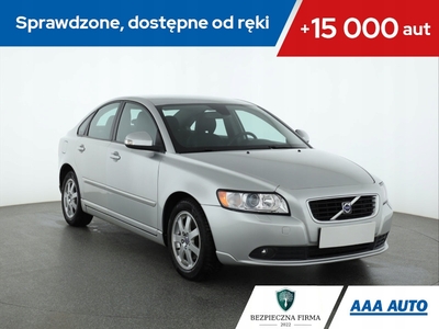 Volvo S40 II 2.0 D 136KM 2009