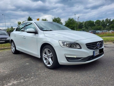 Volvo S60 II Sedan Facelifting 2.0 T5 DRIVE-E 245KM 2015