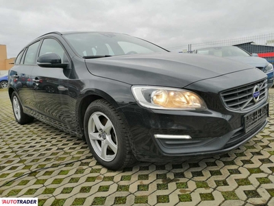 Volvo V60 2.0 benzyna 150 KM 2016r. (jawor)