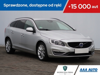 Volvo V60 I Kombi Facelifting 2.0 D2 DRIVE-E 120KM 2016