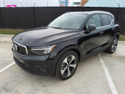 Volvo XC40 2023