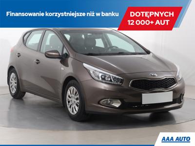 Kia Ceed II Hatchback 5d Facelifting 1.4 DOHC 100KM 2015