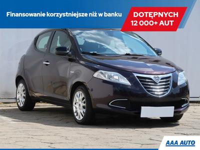 Lancia Ypsilon IV Hatchback 5d 0.9 8v Twin Air 85KM 2011