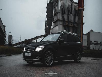 Używane Mercedes-Benz Klasa C - 39 900 PLN, 243 000 km, 2010