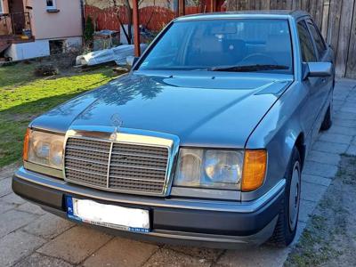 Używane Mercedes-Benz W124 (1984-1993) - 18 000 PLN, 418 000 km, 1990