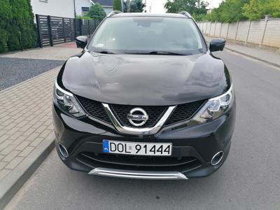 Używane Nissan Qashqai - 61 000 PLN, 65 698 km, 2015