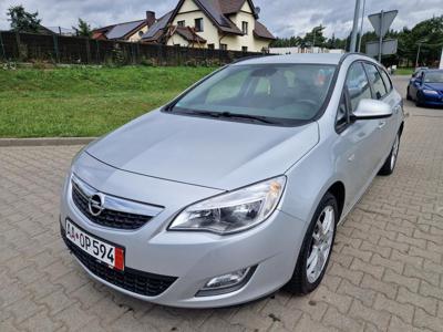 Używane Opel Astra - 21 800 PLN, 163 000 km, 2012
