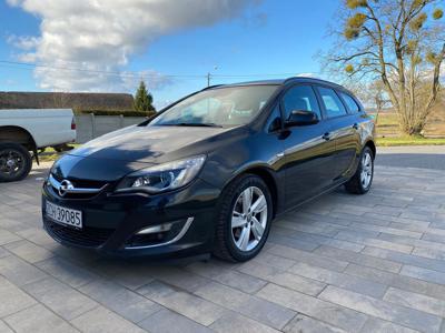 Używane Opel Astra - 26 500 PLN, 275 000 km, 2012