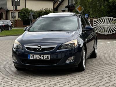 Używane Opel Astra - 26 900 PLN, 167 200 km, 2011