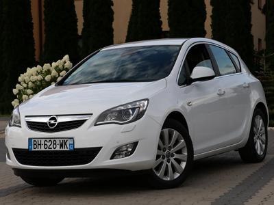 Używane Opel Astra - 27 900 PLN, 208 494 km, 2011