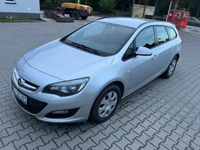 Używane Opel Astra - 29 000 PLN, 247 800 km, 2015
